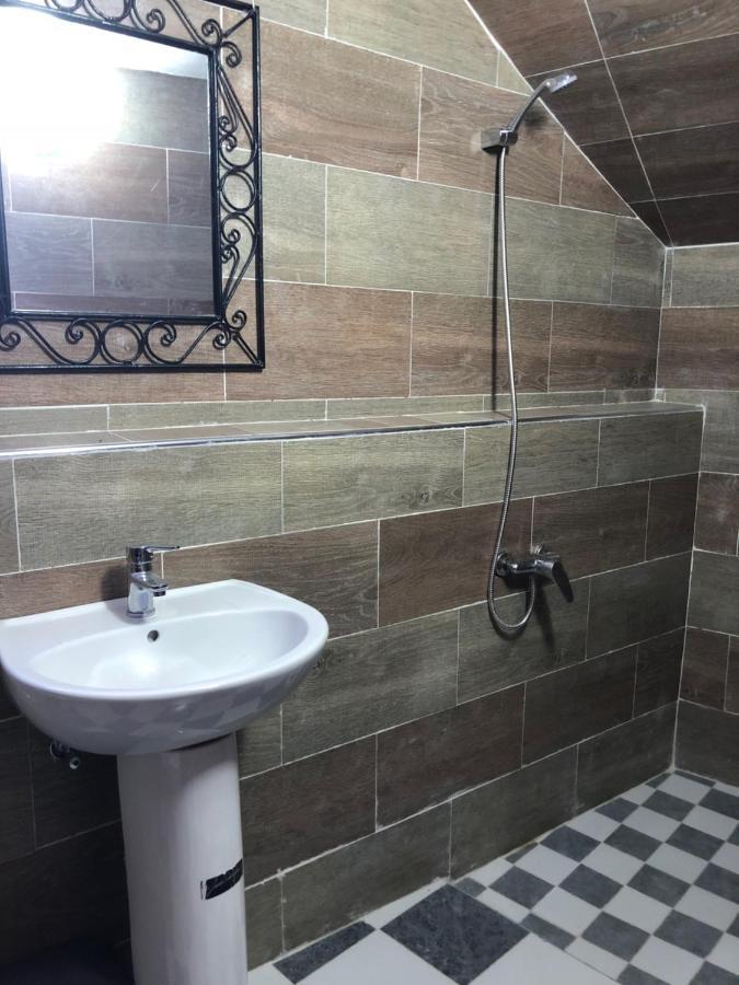 Hotel Nisrine Szafszawan Zewnętrze zdjęcie